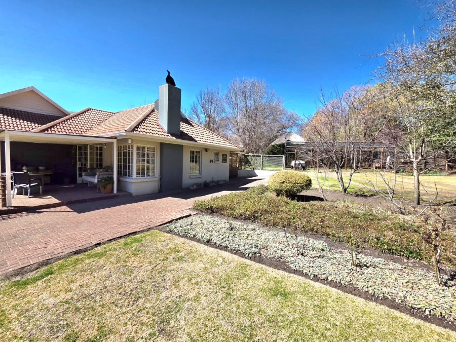 5 Bedroom Property for Sale in Clarens Free State